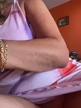 Stripchat Sex Cam of camelia3
