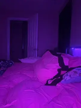 Stripchat Sex Cam of Naughty4Gifters27