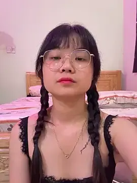 Stripchat Nude Webcam of ___KARA___