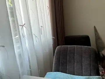 Stripchat Sex Cam of Midnight_Postcard