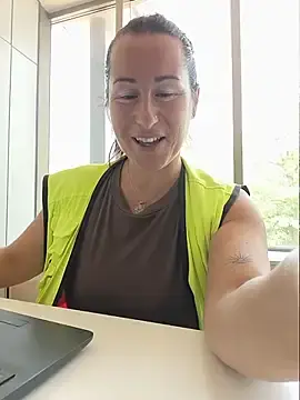 Stripchat Live Sex Cam of bichota85