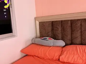 Stripchat Watch Live Sex Cams of Shara_dreams