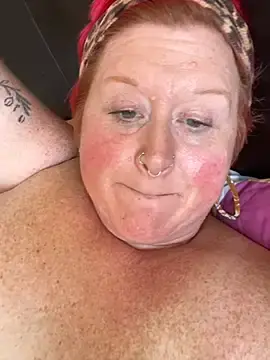Stripchat Watch Live Sex Cams of BustyRedxx