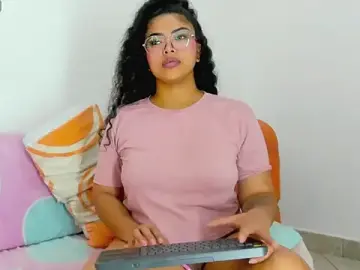 Stripchat Nude Webcam of moana_taylor