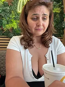 Stripchat Live Sex Cam of AnneKane