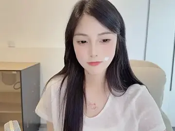 Stripchat Free Live Porn of holo_love