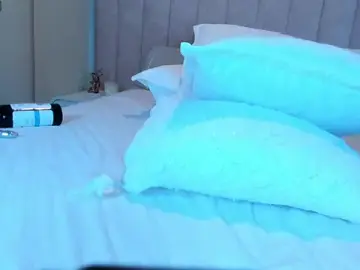 Stripchat Watch Live Sex Cams of kittyy_milk_001
