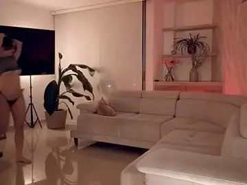 Stripchat Live Sex of Siny_Moore