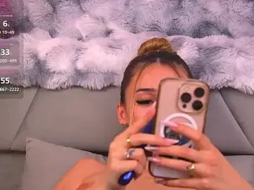 Stripchat Free Live Porn of AmyKent_