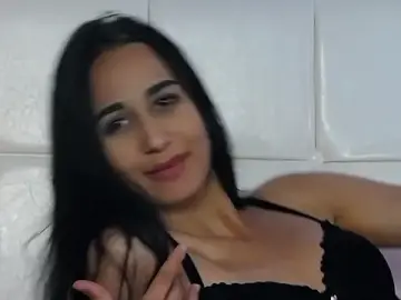 Stripchat Free Porn Cam of LexxyPlay