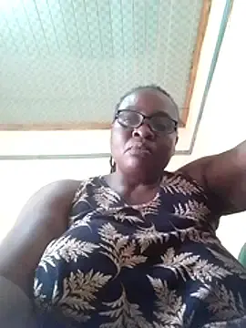 Stripchat Free Porn Cam of Ebonypearl2
