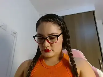 Stripchat Free Porn Cam of keilafranco