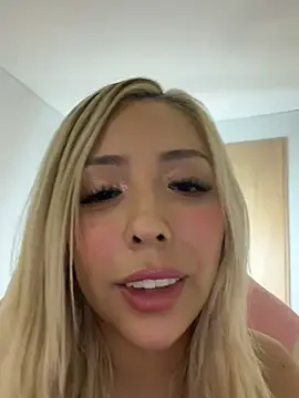 Stripchat Watch Live Sex Cams of Sofy_Softtt