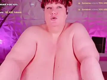 Stripchat Live Porn of BiggyMelon
