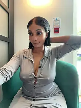 Stripchat Free Live Porn of ___Nessa