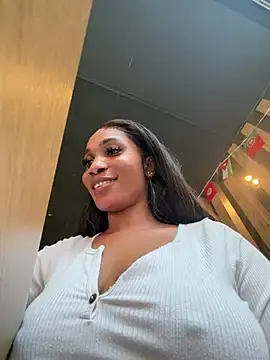 Stripchat Adult Webcam of ___Nessa