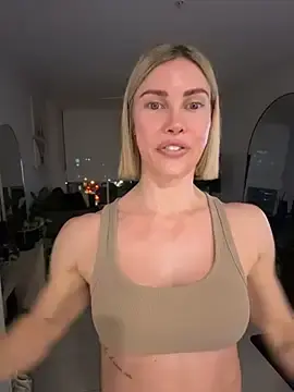 Stripchat Live Sex Cam of raeparks