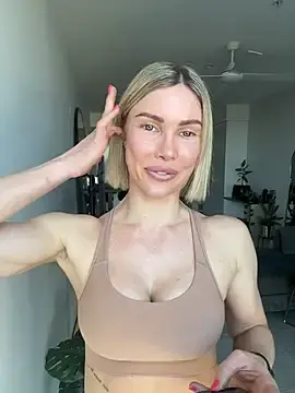 Stripchat Best live sex cam show of raeparks