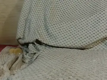 Stripchat Free Porn Cam of Luckyalice_4u