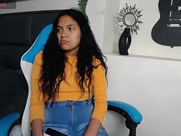 Stripchat Watch Live Sex Cams of Julieta_Parker