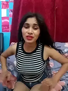 Stripchat Sex Cam of Naughty_Kiara_