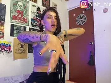 Stripchat Adult Webcam of niah_11