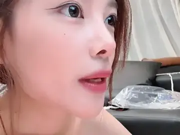 Stripchat Live Sex Cam of Butterbear