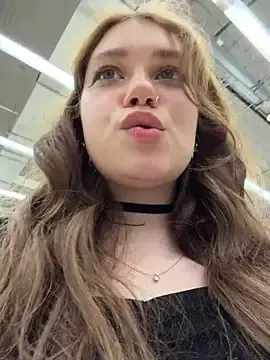 Stripchat Adult Webcams of lucy-joy