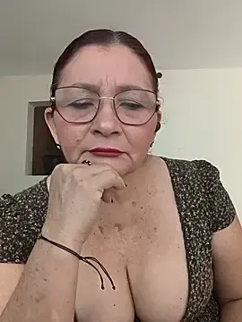 Stripchat Nude Webcam of marfil_milf