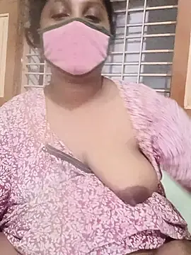 Stripchat Nude Webcam of tamilkaviya431