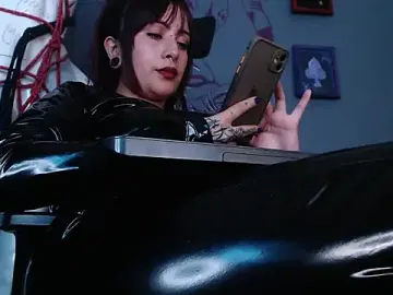 Stripchat Free Live Porn of Regina_Iris