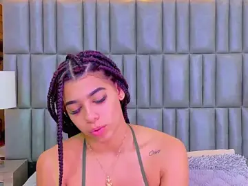 Stripchat Best live sex cam show of TiaraRosse