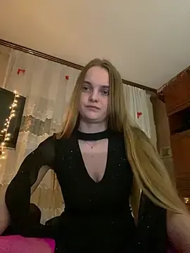 Stripchat Watch Live Sex Cams of LunaVey