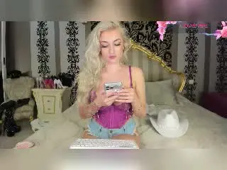Xlovecam Watch Live Sex Cams of MademoiselleBella