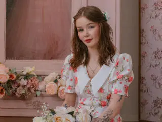 Xlovecam Live Sex Cam of ViolettaFane