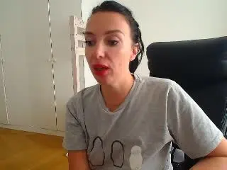 Xlovecam Private Sex Chat of KatieFrenchie