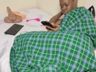 Xlovecam Live Sex of Peshy