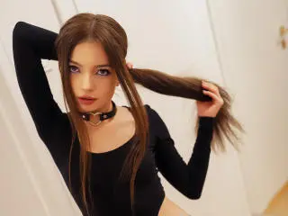 Xlovecam Adult Webcam of GraceGold