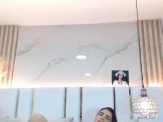 Xlovecam Adult Webcam of Bellasweeth