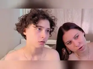 Xlovecam Live Sex Cam of TaraCastongvay