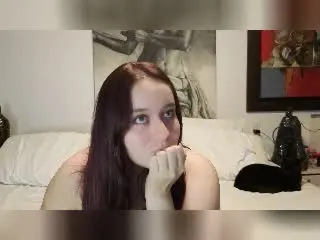 Xlovecam Free Live Porn of AngelaMonticelli