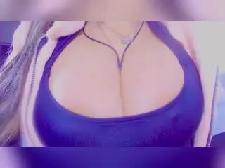 Xlovecam Adult Video Chat of MissGilliSquirty
