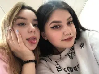 Xlovecam Free Porn Cam of MoonSunny