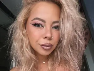 Xlovecam Best Webcam of RedLara