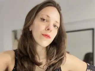 Xlovecam Free Live Porn of LunaFiorella