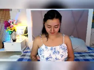 Xlovecam Sex Cam of MiiaRousse