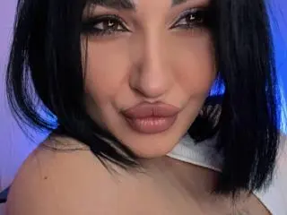 Xlovecam Nude Webcam of BoobZillaa