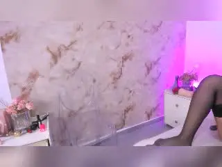 Xlovecam Nude Webcam of Heyly