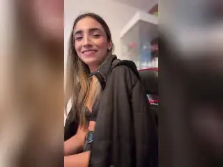 Xlovecam Live Porn of AdharaCooperr