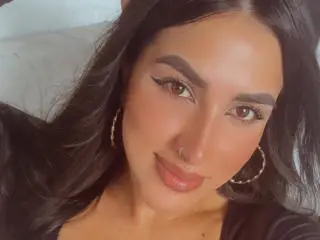 Xlovecam Adult Webcams of AlanaHarris